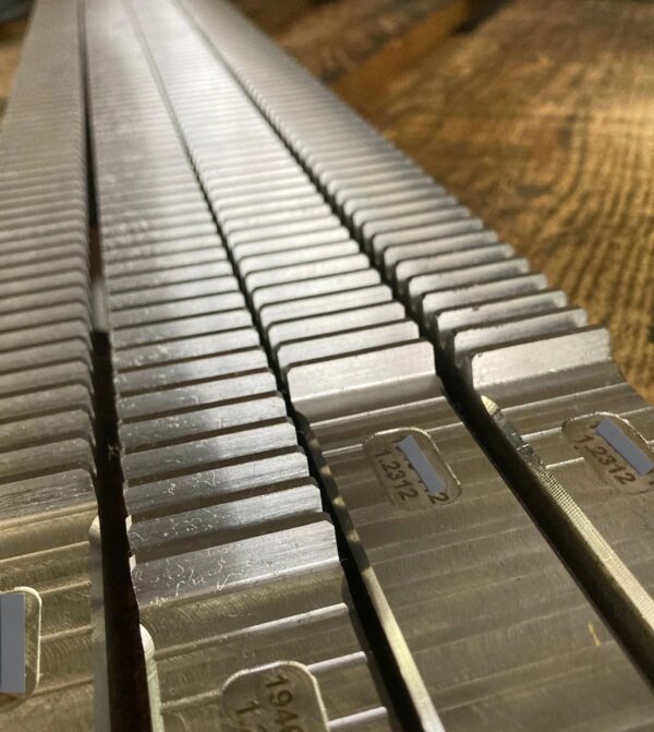 Industrial Knife - Image 2